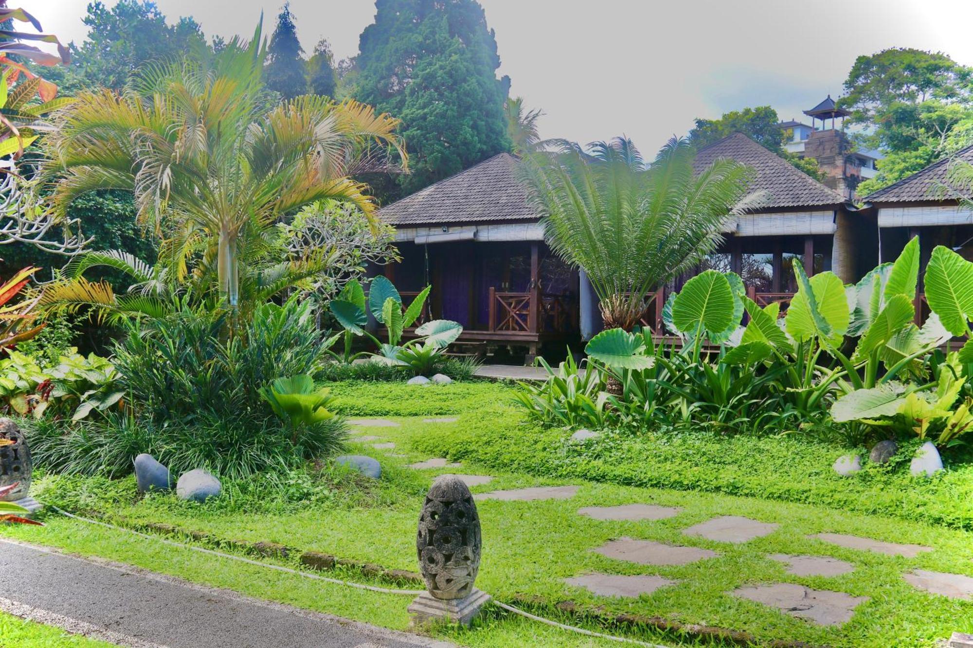 Hotel Puri Karang Besakih Menanga Exterior foto