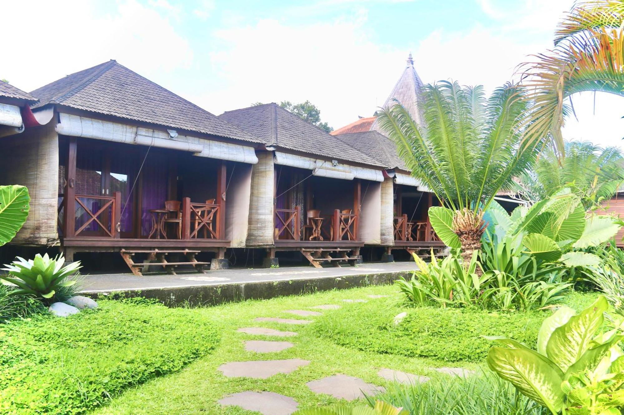 Hotel Puri Karang Besakih Menanga Exterior foto