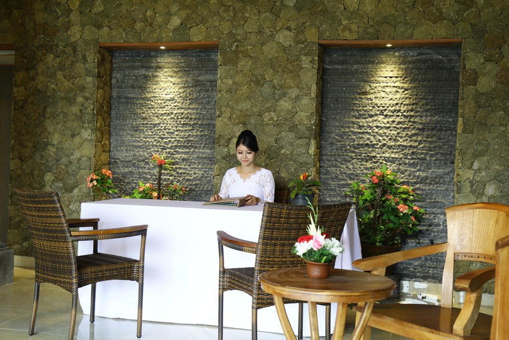 Hotel Puri Karang Besakih Menanga Exterior foto