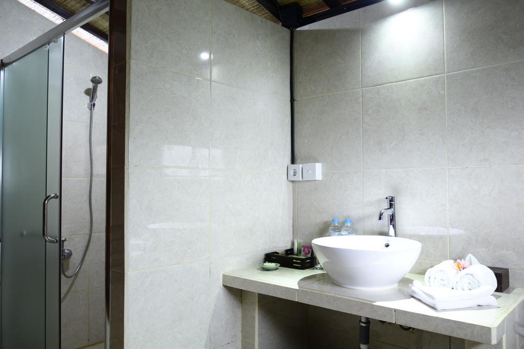 Hotel Puri Karang Besakih Menanga Exterior foto